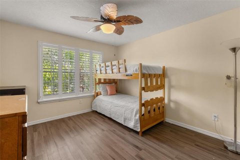 House in Orlando, Florida 6 bedrooms, 301.1 sq.m. № 2151823 - photo 24