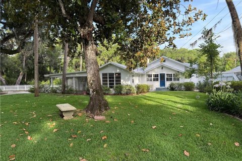 House in Yankeetown, Florida 2 bedrooms, 134.43 sq.m. № 1847993 - photo 8