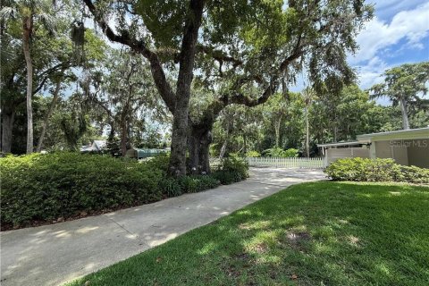 House in Yankeetown, Florida 2 bedrooms, 134.43 sq.m. № 1847993 - photo 10