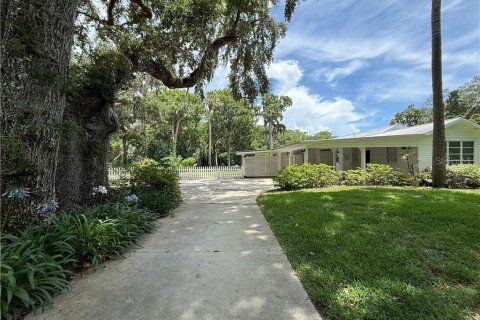 House in Yankeetown, Florida 2 bedrooms, 134.43 sq.m. № 1847993 - photo 11