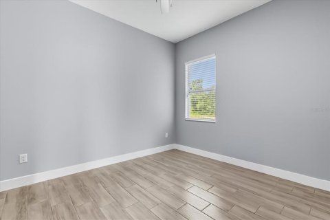 House in Kissimmee, Florida 3 bedrooms, 108.05 sq.m. № 2222064 - photo 20