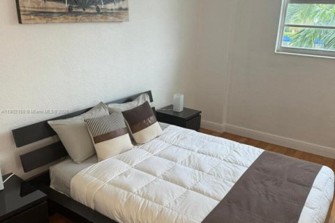 Condo in Sunny Isles Beach, Florida, 1 bedroom  № 1956766 - photo 3