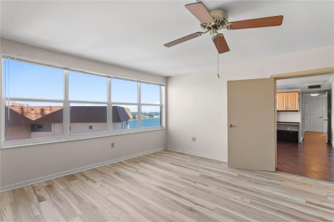 Condominio en venta en Saint Petersburg, Florida, 5 dormitorios, 336.31 m2 № 984559 - foto 23