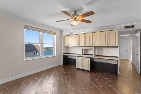 Condominio en venta en Saint Petersburg, Florida, 5 dormitorios, 336.31 m2 № 984559 - foto 20