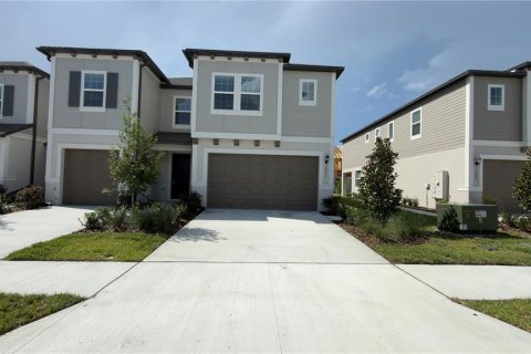 Townhouse in Zephyrhills, Florida 3 bedrooms, 167.87 sq.m. № 2353394