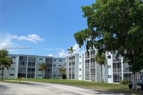 Copropriété à louer à Dania Beach, Floride: 2 chambres, 94.76 m2 № 2070664 - photo 14