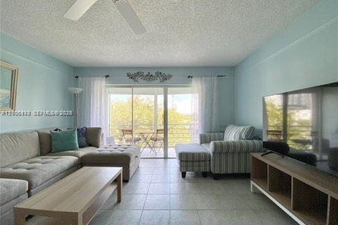 Copropriété à louer à Dania Beach, Floride: 2 chambres, 94.76 m2 № 2070664 - photo 3