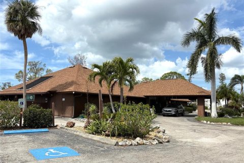 Condominio en venta en Bradenton, Florida, 2 habitaciones, 45.52 m2 № 1723009 - foto 21
