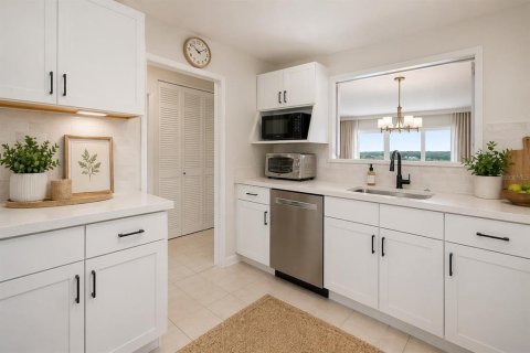 Condo in Belleair Bluffs, Florida, 1 bedroom  № 2111858 - photo 10