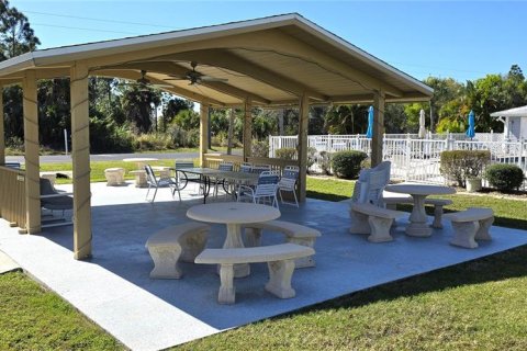 Condominio en venta en Punta Gorda, Florida, 2 dormitorios, 99.41 m2 № 1560489 - foto 2