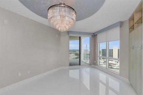 Condominio en venta en Clearwater, Florida, 2 dormitorios, 155.7 m2 № 2305213 - foto 25