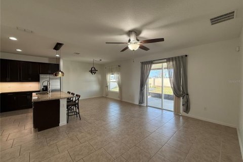 House in Davenport, Florida 3 bedrooms, 130.53 sq.m. № 1832769 - photo 3