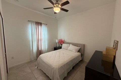House in Davenport, Florida 3 bedrooms, 130.53 sq.m. № 1832769 - photo 14