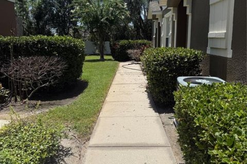 Condominio en venta en Kissimmee, Florida, 3 dormitorios, 159.42 m2 № 2310914 - foto 2