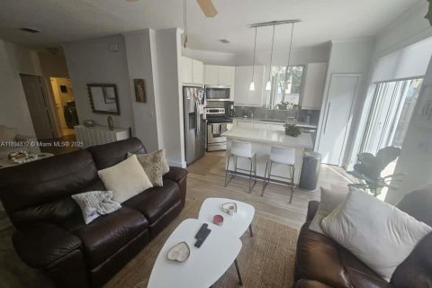 Купить таунхаус в Дорал, Флорида 3 спальни, 173.08м2, № 1957311 - фото 9