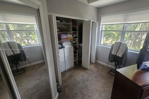 Купить таунхаус в Дорал, Флорида 3 спальни, 173.08м2, № 1957311 - фото 22