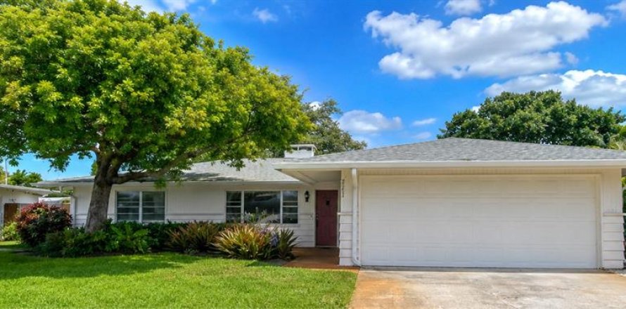 Casa en Sarasota, Florida 3 dormitorios, 148.36 m2 № 2277607