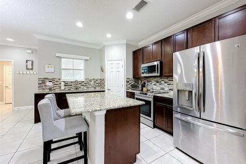 Touwnhouse à vendre à Groveland, Floride: 3 chambres, 170.01 m2 № 2419345 - photo 11