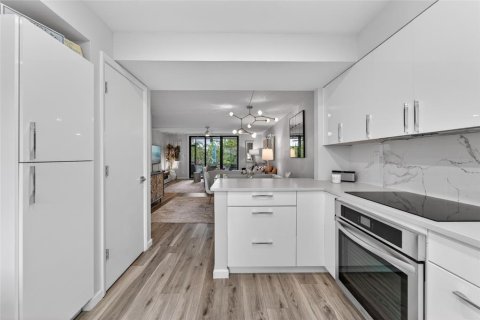 Copropriété à vendre à Longboat Key, Floride: 2 chambres, 135.27 m2 № 2093167 - photo 13