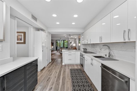 Copropriété à vendre à Longboat Key, Floride: 2 chambres, 135.27 m2 № 2093167 - photo 7