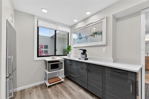 Copropriété à vendre à Longboat Key, Floride: 2 chambres, 135.27 m2 № 2093167 - photo 11