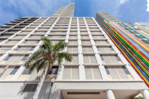 Condominio en venta en Miami, Florida, 2 dormitorios, 120.49 m2 № 2057830 - foto 15