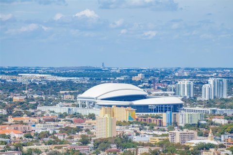 Condominio en venta en Miami, Florida, 2 dormitorios, 120.49 m2 № 2057830 - foto 2