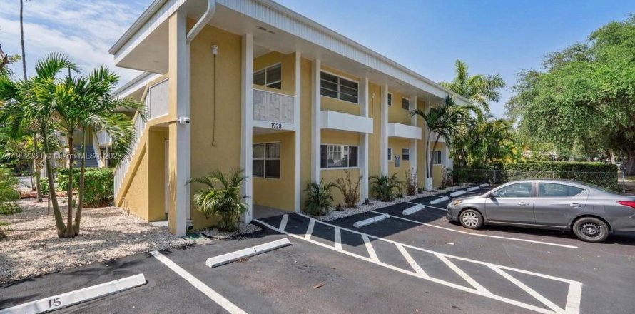 Apartment in Hollywood, Florida 1 bedroom № 1953767