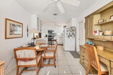 House in Venice, Florida 3 bedrooms, 157 sq.m. № 1659541 - photo 23