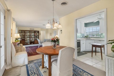 House in Venice, Florida 3 bedrooms, 157 sq.m. № 1659541 - photo 19