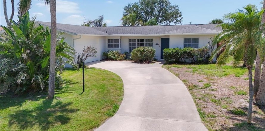 House in Venice, Florida 3 bedrooms, 157 sq.m. № 1659541