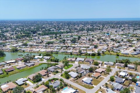 House in Venice, Florida 3 bedrooms, 157 sq.m. № 1659541 - photo 9