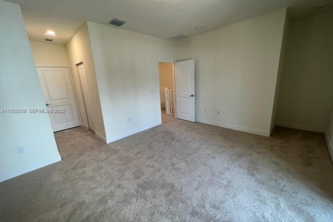 Adosado en alquiler en Doral, Florida, 3 dormitorios, 132.29 m2 № 2054731 - foto 7