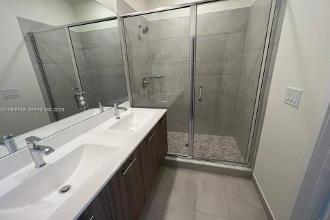 Adosado en alquiler en Doral, Florida, 3 dormitorios, 132.29 m2 № 2054731 - foto 8