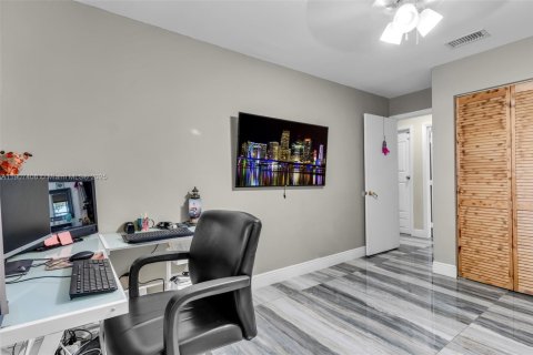 Villa ou maison à vendre à Homestead, Floride: 3 chambres, 164.62 m2 № 1965819 - photo 25