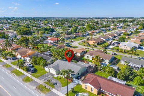 Villa ou maison à vendre à Homestead, Floride: 3 chambres, 164.62 m2 № 1965819 - photo 5