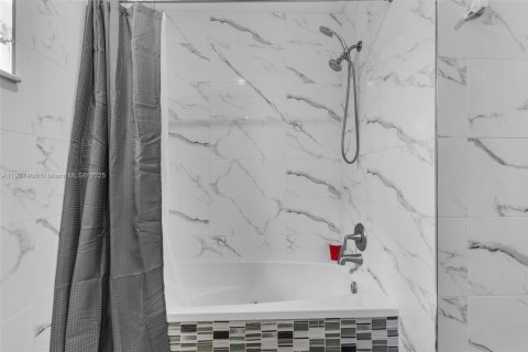 Villa ou maison à vendre à Homestead, Floride: 3 chambres, 164.62 m2 № 1965819 - photo 20