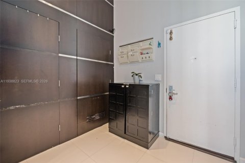 Copropriété à vendre à Miami, Floride: 2 chambres, 139.35 m2 № 1998415 - photo 2