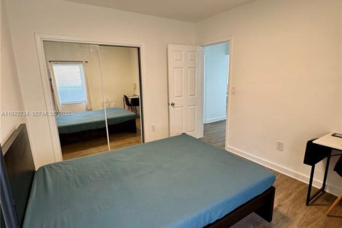 Снять в аренду виллу или дом в Майами, Флорида 2 спальни, 74.32м2, № 1976522 - фото 14