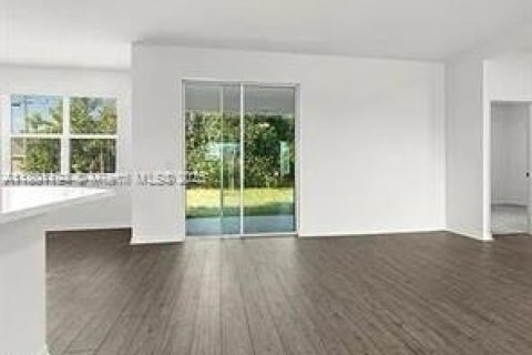 Villa ou maison à louer à Cape Coral, Floride: 4 chambres № 1864405 - photo 8