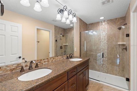 Townhouse in Winter Springs, Florida 3 bedrooms, 133.31 sq.m. № 1578234 - photo 14