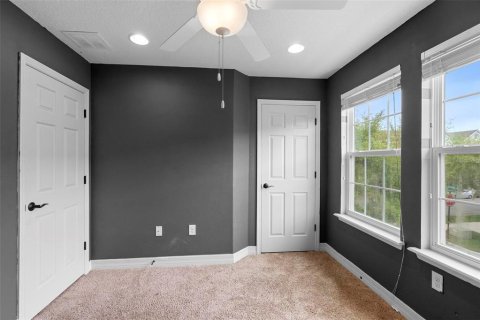 Townhouse in Winter Springs, Florida 3 bedrooms, 133.31 sq.m. № 1578234 - photo 18