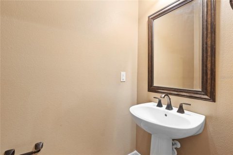 Townhouse in Winter Springs, Florida 3 bedrooms, 133.31 sq.m. № 1578234 - photo 12