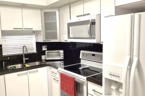 Condominio en venta en Pembroke Pines, Florida, 2 dormitorios, 108.7 m2 № 1333429 - foto 8