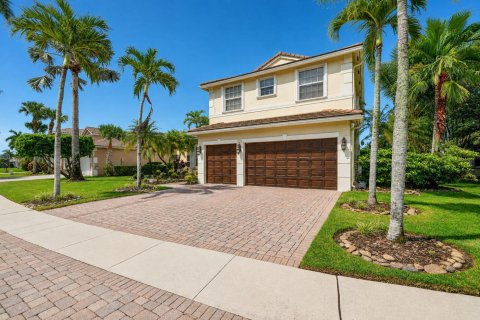 Villa ou maison à vendre à Lake Worth, Floride: 5 chambres, 301.19 m2 № 2399777 - photo 2