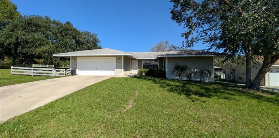Villa ou maison à Lecanto, Floride 3 chambres, 161.84 m2 № 2427283
