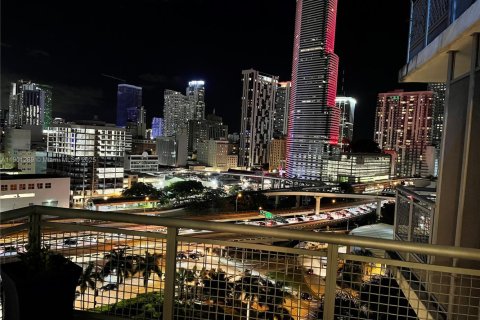 Купить кондоминиум в Майами, Флорида 1 спальня, 65.4м2, № 1955568 - фото 9