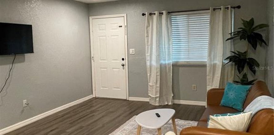 Condo à Saint Petersburg, Floride, 2 chambres № 1521677