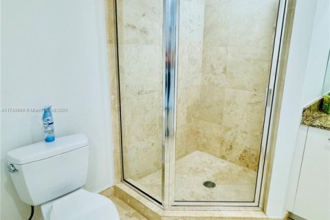 Купить кондоминиум в Майами, Флорида 2 спальни, 130.25м2, № 1966718 - фото 10