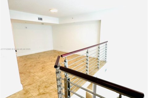 Купить кондоминиум в Майами, Флорида 2 спальни, 130.25м2, № 1966718 - фото 17